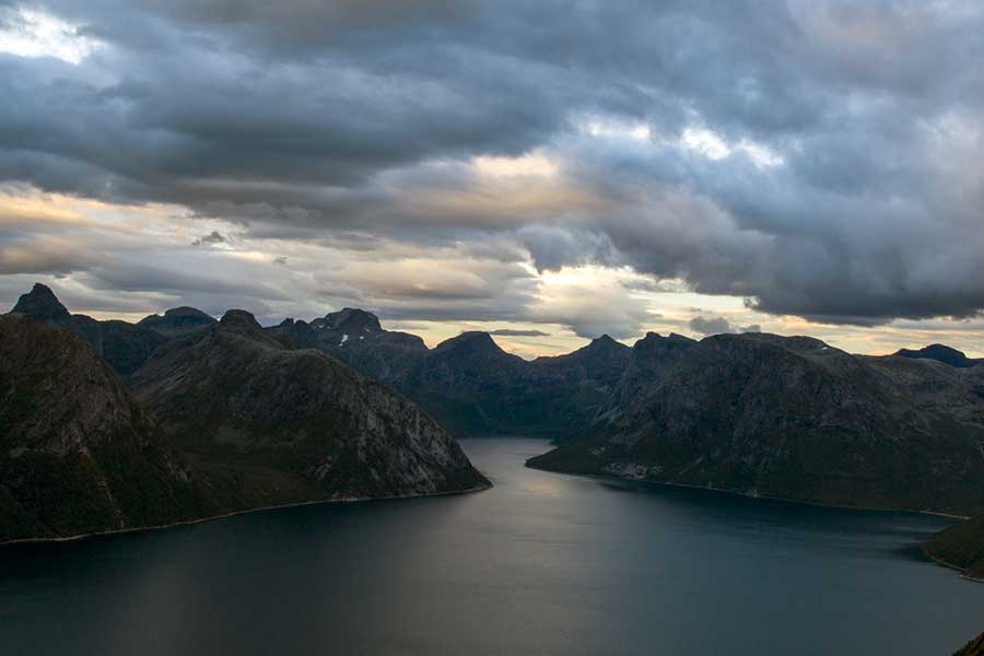 Utsikt til Mist- og Nordfjorden